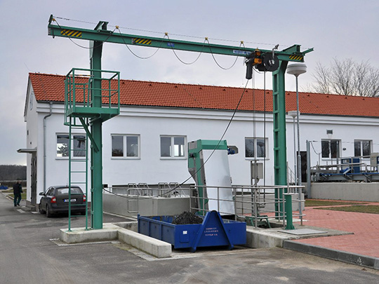 Kraty taśmowo - hakowe usuwanie żwiru i piasku