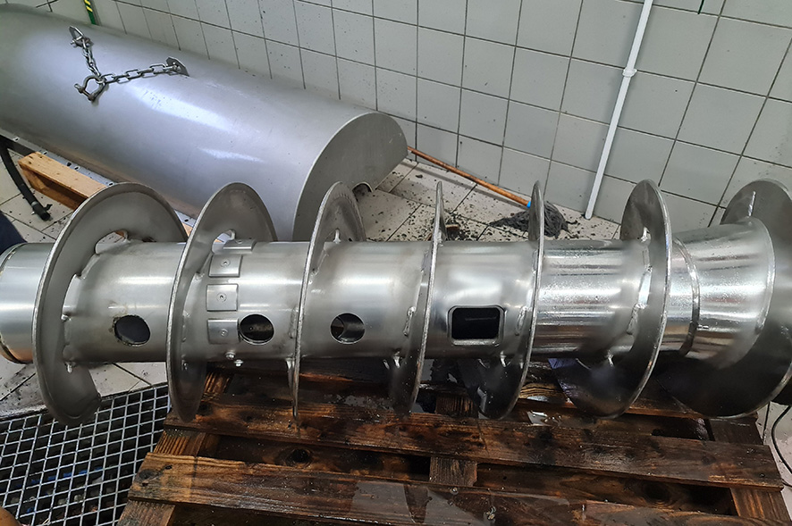 Montaż ślimaka wirówki Flottweg